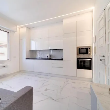 Aurora Apartment *