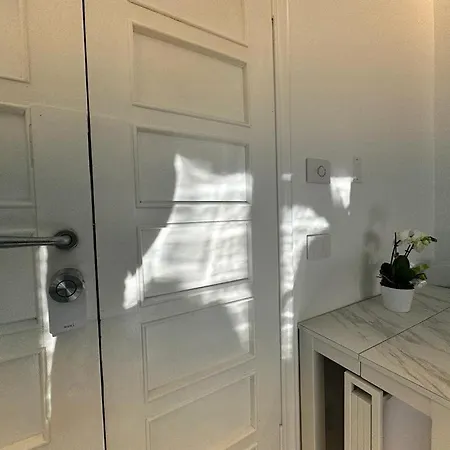 Aurora Apartment *